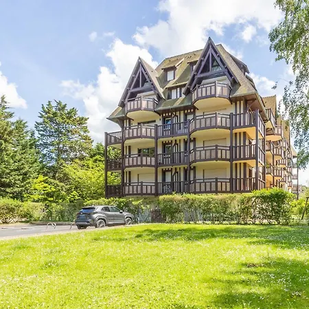 Cosy With Parking & Balcony - 4p - Deauville
